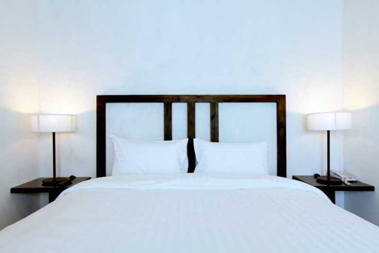 99 The Gallery Hotel