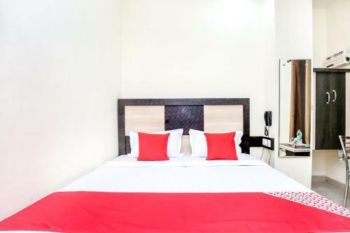 Hotel Oyo 14926 Ak Residency