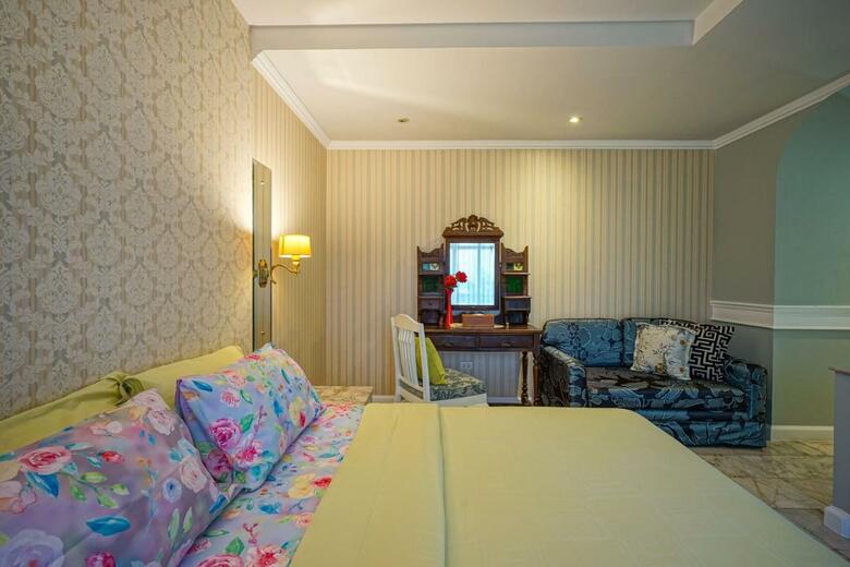 Hotel At Pingnakorn