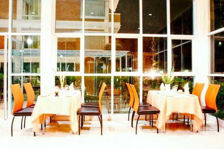 Hotel B2 Resort