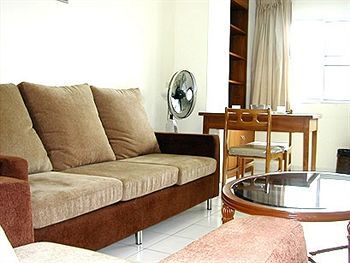 Apartamentos Sa-nguan Malee Mansion