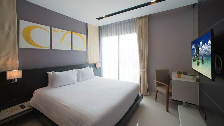 Hotel The Charm Resort Phuket