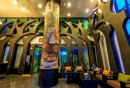 Nara Grandeur Hotel Patong