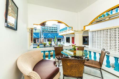 Hostal Eriksson Guesthouse