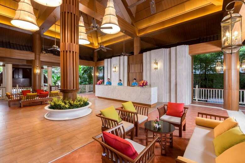 Hotel Thara Patong Beach Resort & Spa