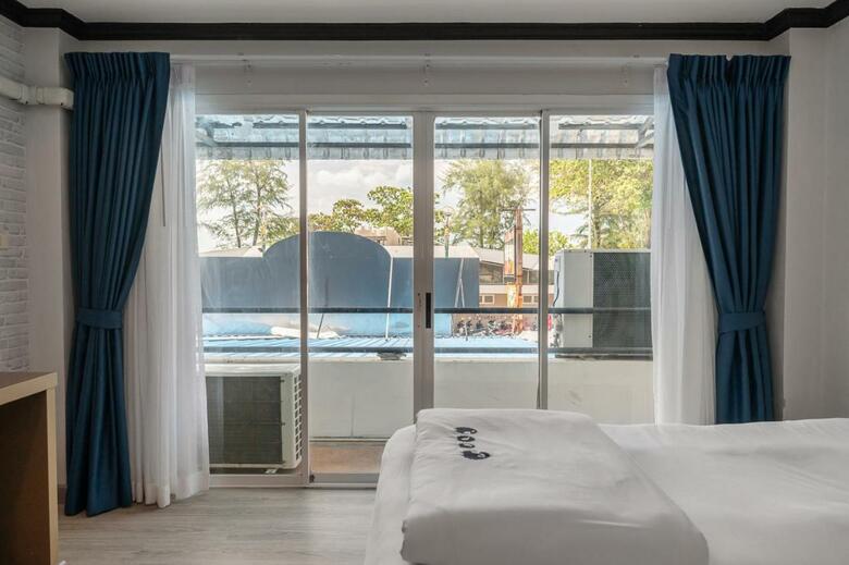 Hotel White Sand Resortel, Patong