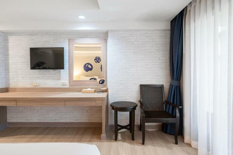 Hotel White Sand Resortel, Patong
