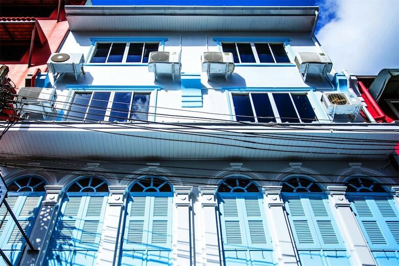 Hostal Sino House Patong