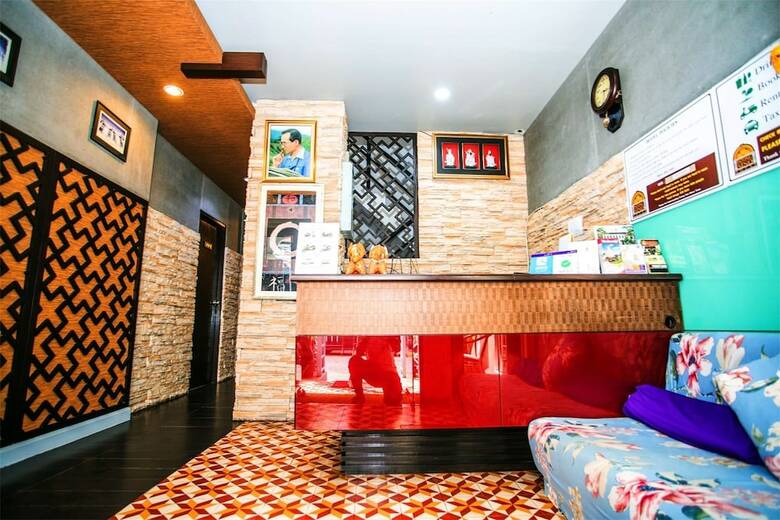 Hostal Sino House Patong