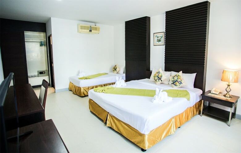 Hostal Sino House Patong