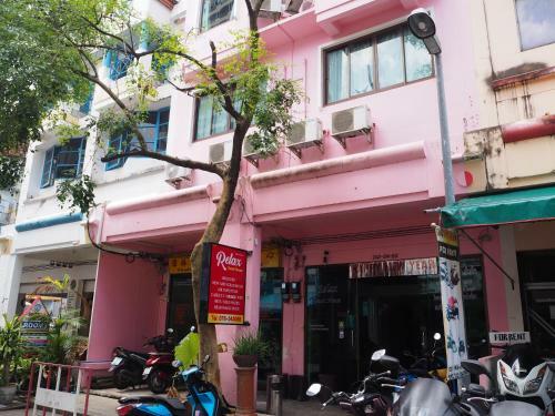 Hostal Relax Guesthouse