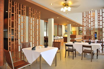 Hotel Patong Bay Resotel