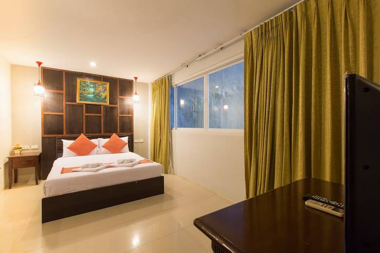 Time Out Hotel