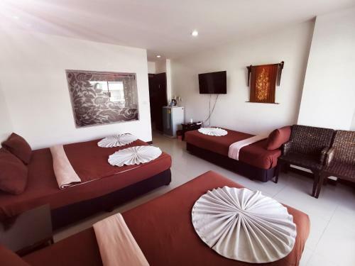 Golden House Hotel