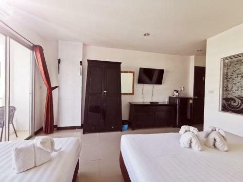 Golden House Hotel