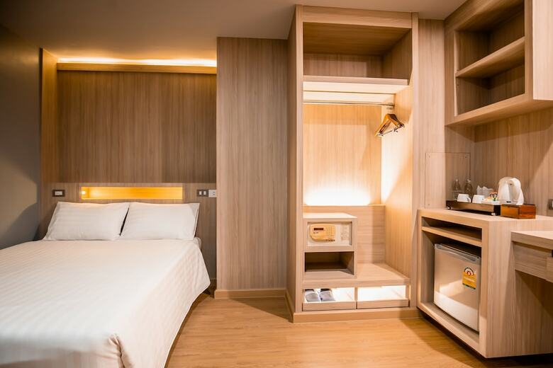 Hotel Thanthip Beach Resort