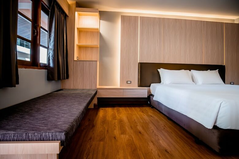 Hotel Thanthip Beach Resort
