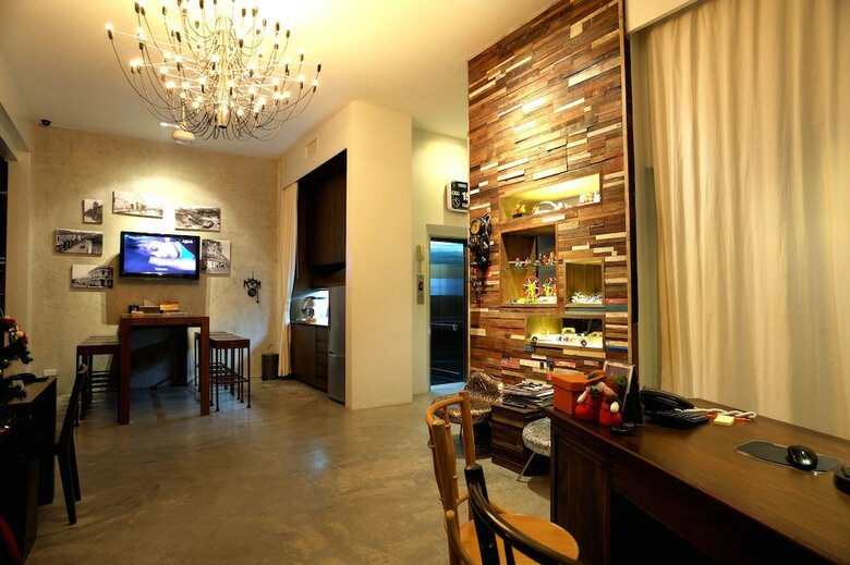The Album Hotel
