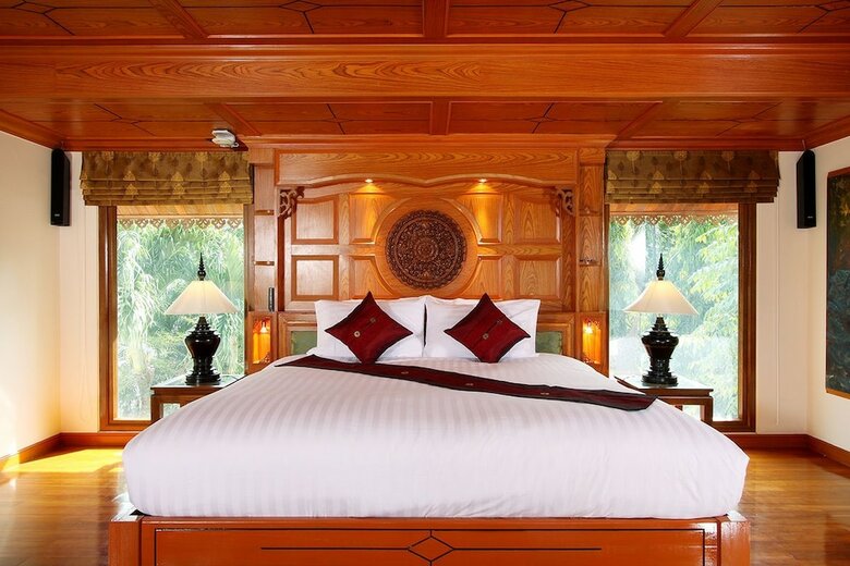 Reuan Thai Villa