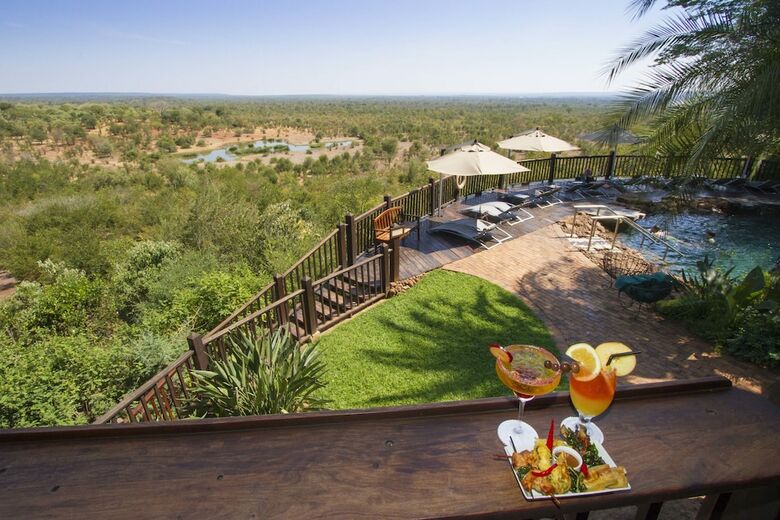 Hotel Victoria Falls Safari Suites