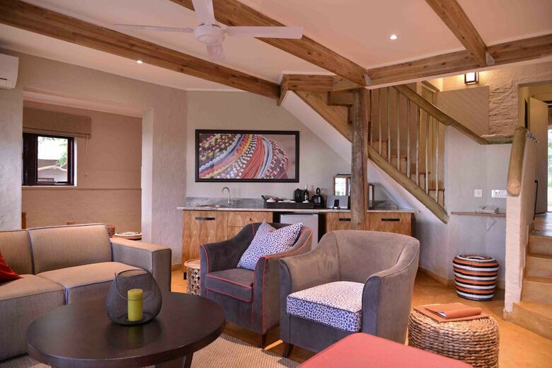 Hotel Victoria Falls Safari Suites
