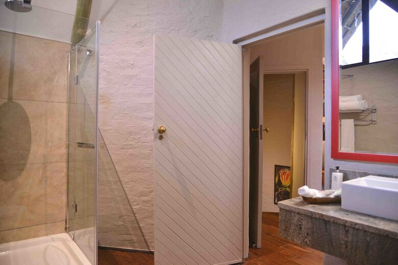 Hotel Victoria Falls Safari Suites