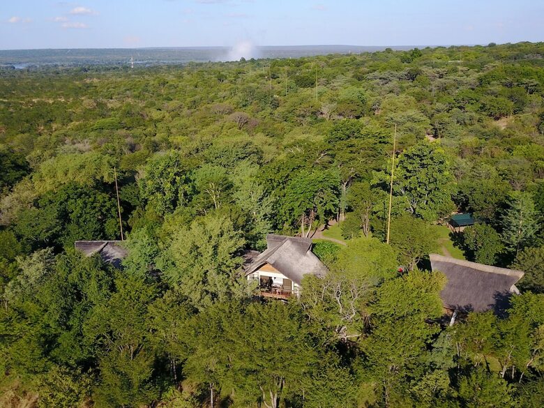 Hotel Victoria Falls Safari Suites