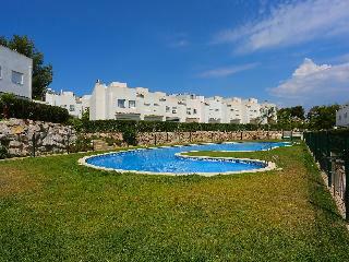 Hotel Urb Zona Estival - Three Bedroom