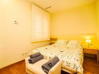 Hotel Pla�a Catalunya/rda.universidad - Three Bedroom