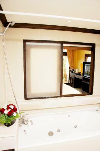 Hotel Club Bamboo Boutique Resort & Spa