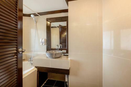 Hotel Club Bamboo Boutique Resort & Spa