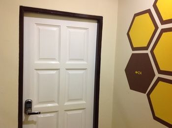 Beehive Patong Hostel