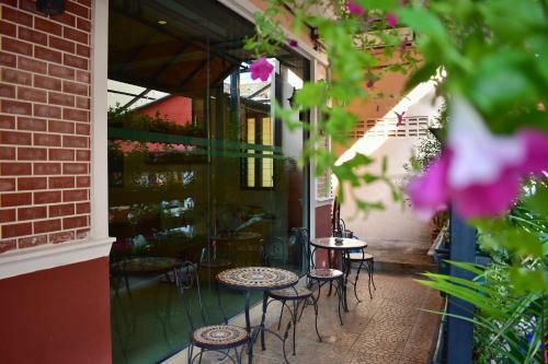 Hotel Outdoor Inn & Restaurant