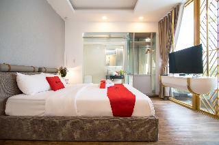 Hotel Reddoorz Plus Near Saigon Train Station