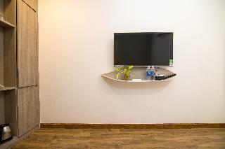 Hotel Reddoorz Plus Near Saigon Train Station