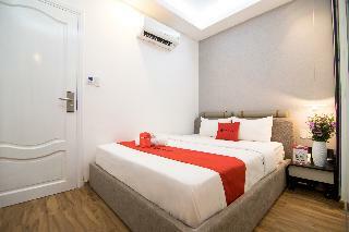 Hotel Reddoorz Plus Near Saigon Train Station