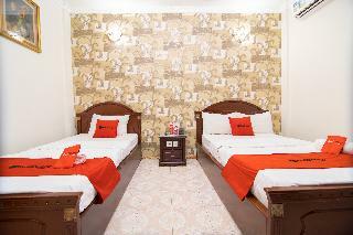 Hotel Reddoorz Plus Near Nowzone Plaza