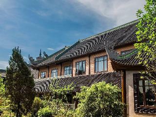 Bai Dinh Hotel