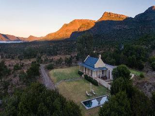 Lodge Mount Camdeboo Private Game Reserve