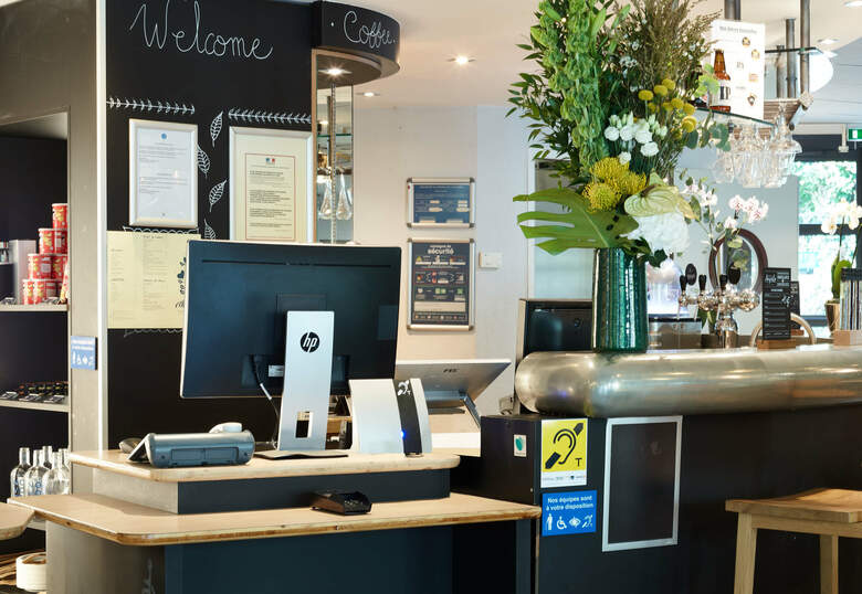 B&B Hotel V�lizy Est