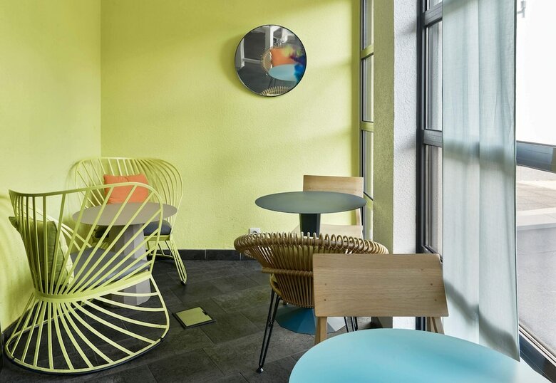 B&B Hotel V�lizy Est