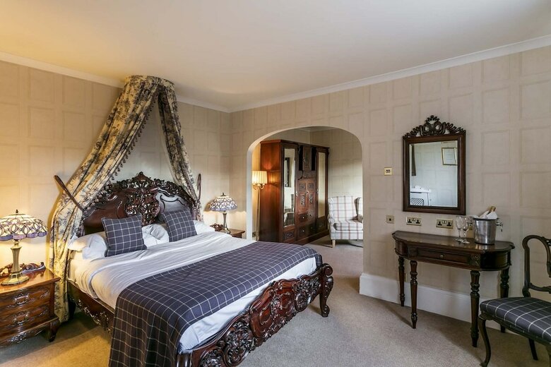 Hotel Dalhousie Castle