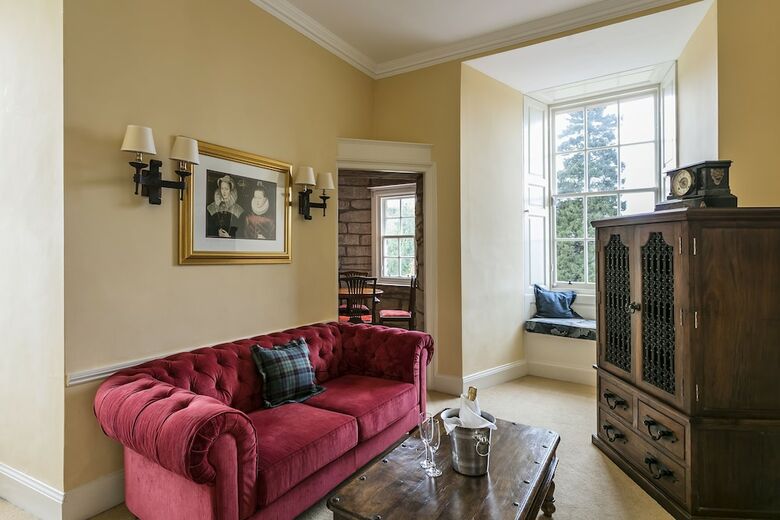 Hotel Dalhousie Castle