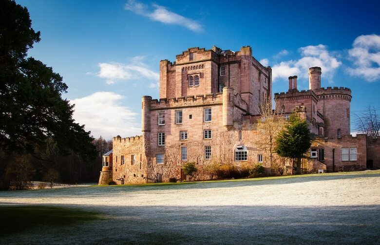 Hotel Dalhousie Castle