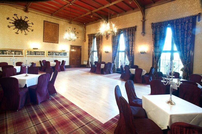 Hotel Dalhousie Castle