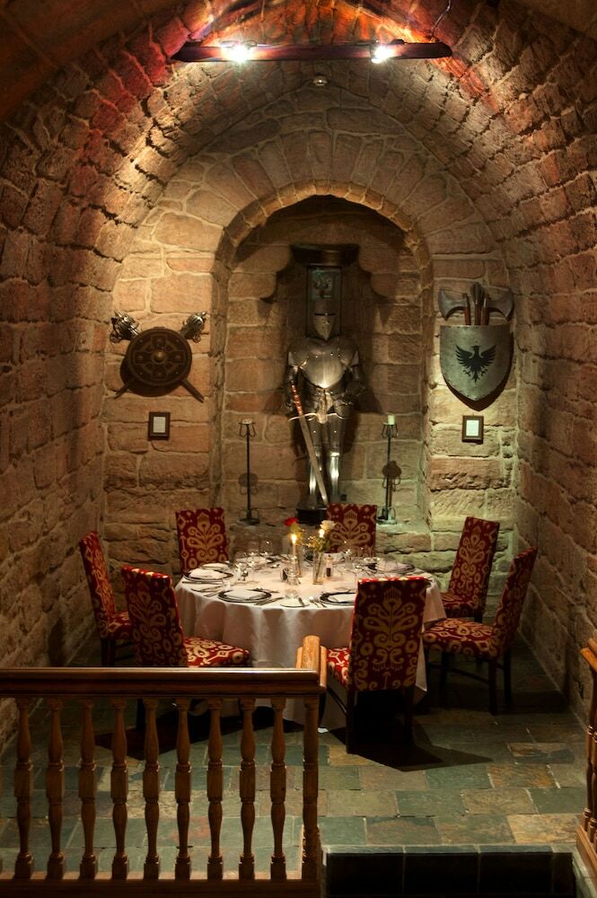 Hotel Dalhousie Castle