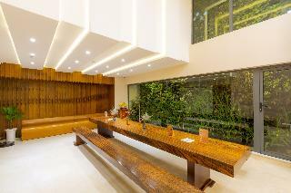 Le's Cham Hotel