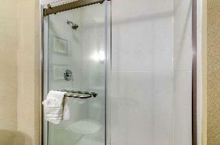 Hotel Comfort Inn & Suites