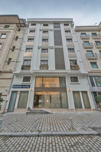 Apartamentos Bisetun Hotel