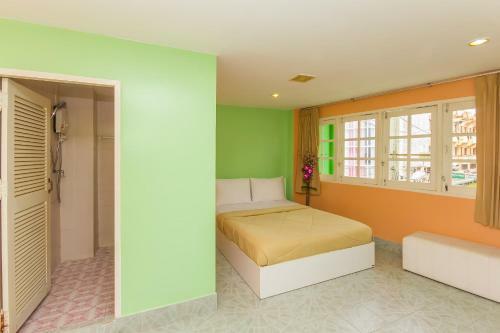 Hostal Aree's House